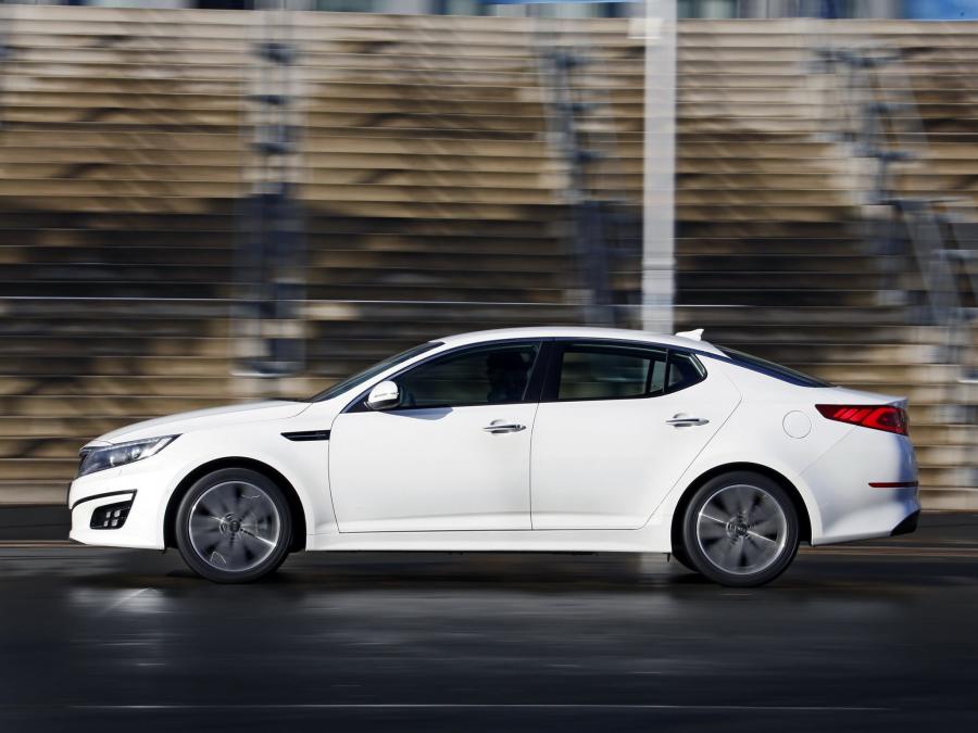  Kia Optima 2013 года  (EU) (фото 14 из 15)